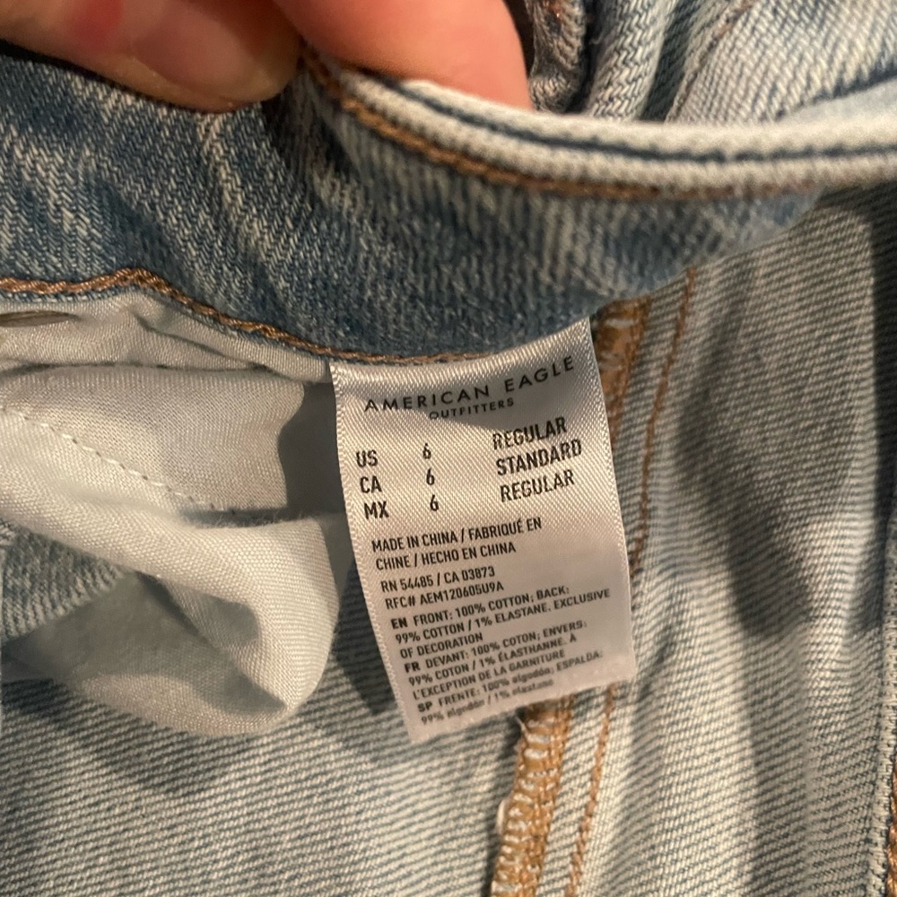 American eagle straight leg jeans size 6